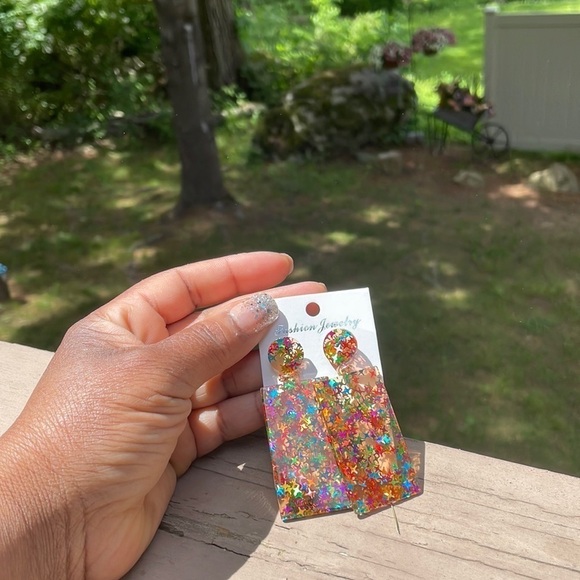 Star Colorful GeoResin Satement Earrings - Picture 15 of 16